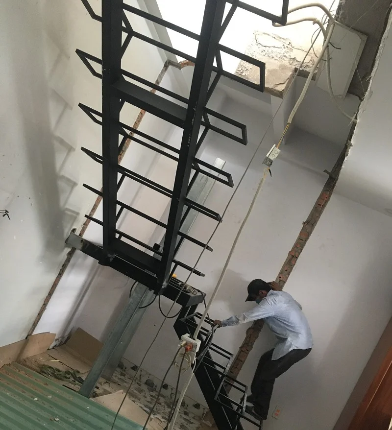 Cầu thang sắt hộp ốp gỗ tự nhiên CT01 - Ảnh 2