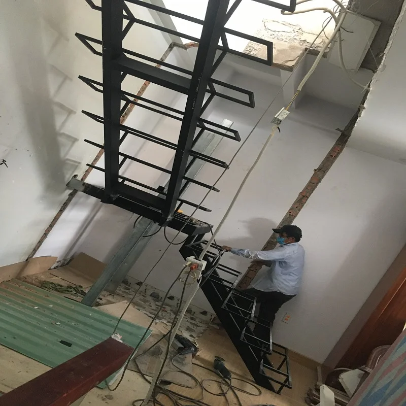 Cầu thang sắt hộp ốp gỗ tự nhiên CT01 - Ảnh 3