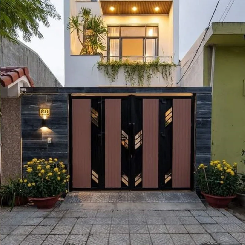 Cửa cổng sắt hộp 4 cánh CC032