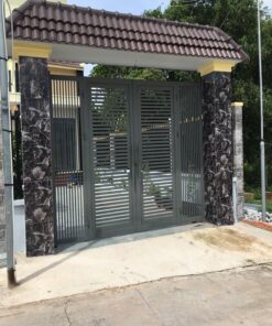 Cửa cổng sắt 4 cánh CC009