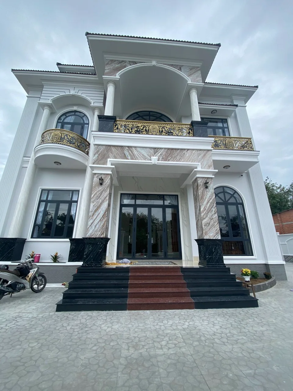 Cửa đi mở quay 4 cánh nhôm xingfa CN001 - Ảnh 3